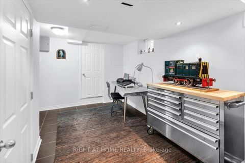 Photo 26 at 292 Arlington Avenue, Oakwood Village, Toronto