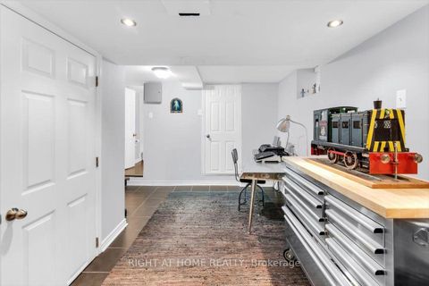 Photo 27 at 292 Arlington Avenue, Oakwood Village, Toronto