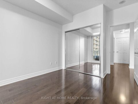 Photo 19 at 1810 - 35 Balmuto Street, Bay Street Corridor, Toronto