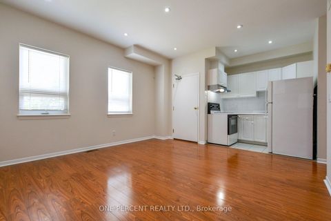 Photo 7 at 204 Sheppard Avenue W, Westgate, Toronto