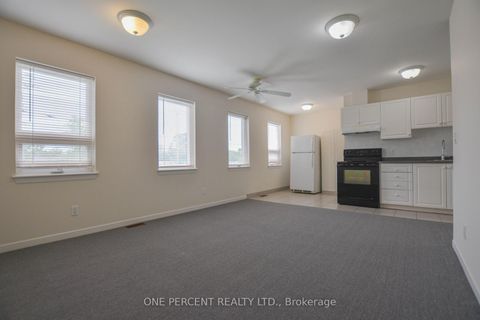 Photo 18 at 204 Sheppard Avenue W, Westgate, Toronto