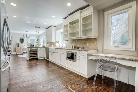 Photo 15 at 19 Lower Links Road, Windfields, Toronto
