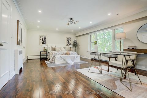 Photo 18 at 19 Lower Links Road, Windfields, Toronto