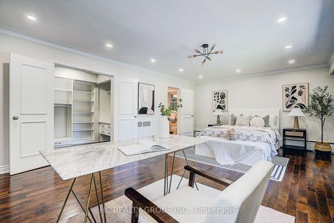 Photo 22 at 19 Lower Links Road, Windfields, Toronto