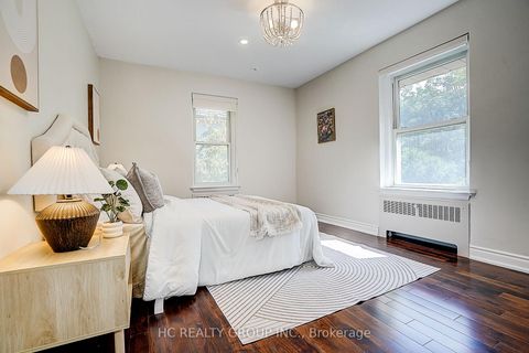 Photo 31 at 19 Lower Links Road, Windfields, Toronto