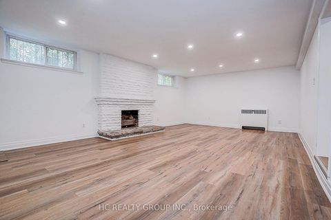 Photo 38 at 19 Lower Links Road, Windfields, Toronto