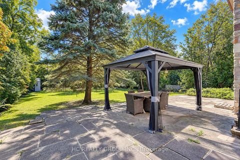 Photo 41 at 19 Lower Links Road, Windfields, Toronto