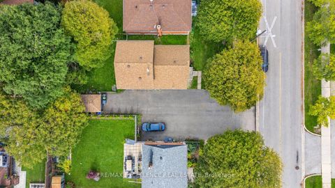 Photo 19 at 49 Barrhead Crescent, Kipling, Toronto