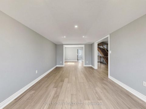 Photo 5 at 75 Ambler Bay, Georgian Drive, Barrie