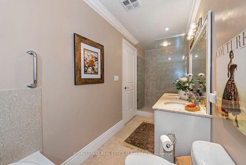 Photo 24 at 601 - 25 Earlington Avenue, Kingsway South, Toronto