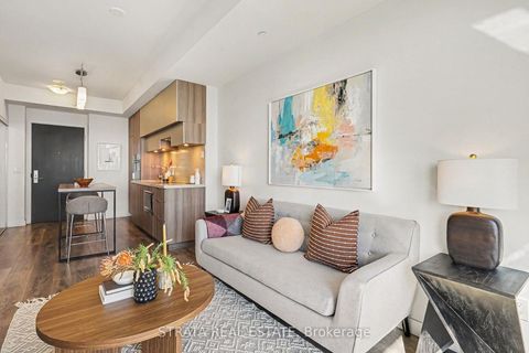 Photo 2 at 4610 - 8 Eglinton Avenue E, Mount Pleasant West, Toronto