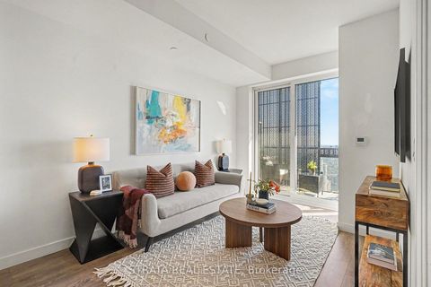 Photo 4 at 4610 - 8 Eglinton Avenue E, Mount Pleasant West, Toronto