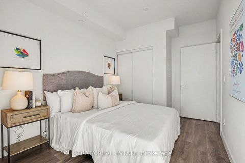 Photo 13 at 4610 - 8 Eglinton Avenue E, Mount Pleasant West, Toronto