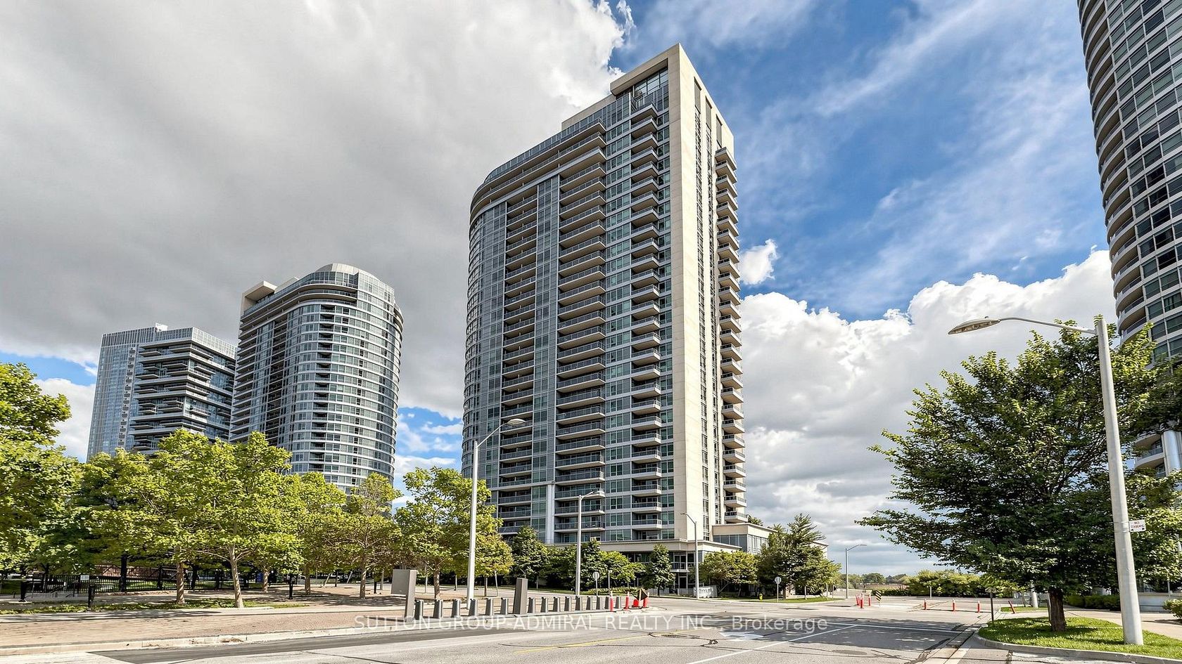 1005 - 151 Village Green Square, Malvern West, Toronto 