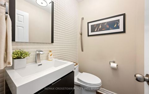 Photo 20 at 194 Caproni Drive, Maple, Vaughan