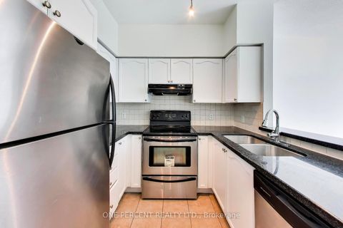 Photo 6 at 109 - 3840 Bathurst Street, Clanton Park, Toronto