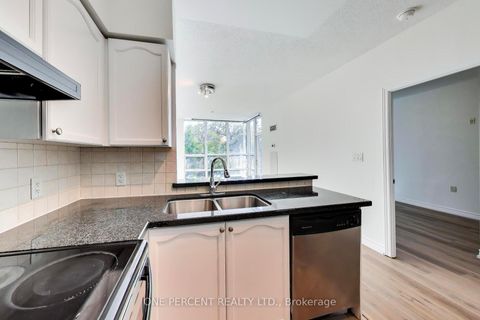 Photo 7 at 109 - 3840 Bathurst Street, Clanton Park, Toronto
