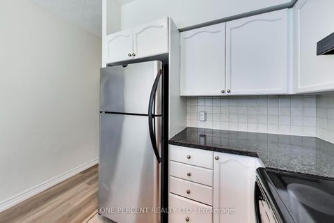 Photo 8 at 109 - 3840 Bathurst Street, Clanton Park, Toronto