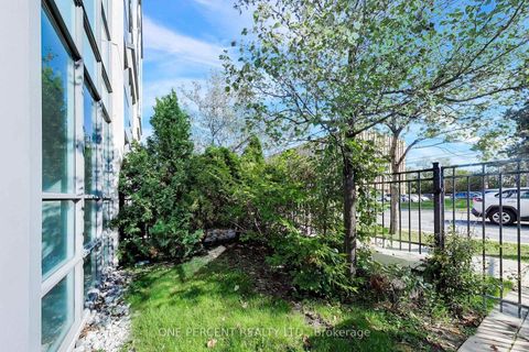 Photo 17 at 109 - 3840 Bathurst Street, Clanton Park, Toronto