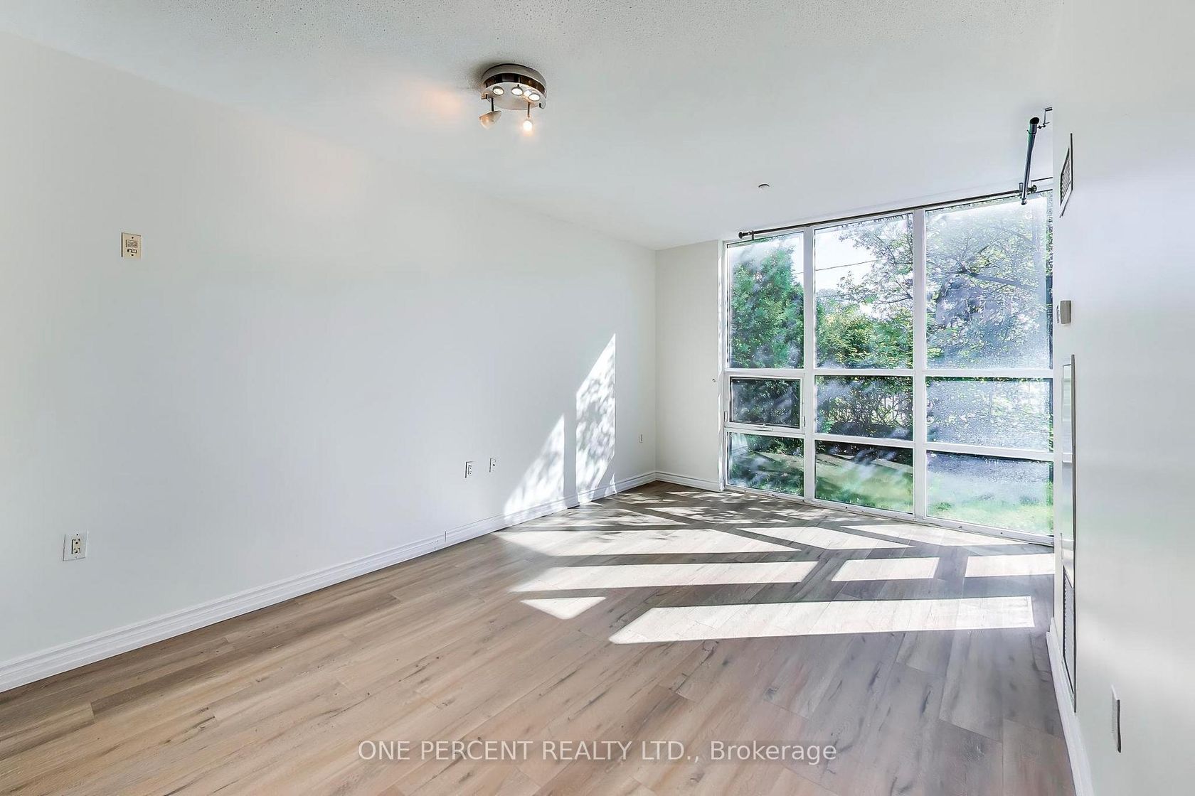 109 - 3840 Bathurst Street, Clanton Park, Toronto 