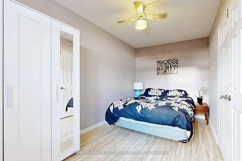Photo 11 at 803 - 2245 Eglinton Avenue E, Ionview, Toronto