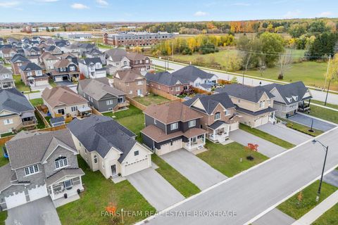 Photo 1 at 207 Springfield Crescent, Stayner, Clearview