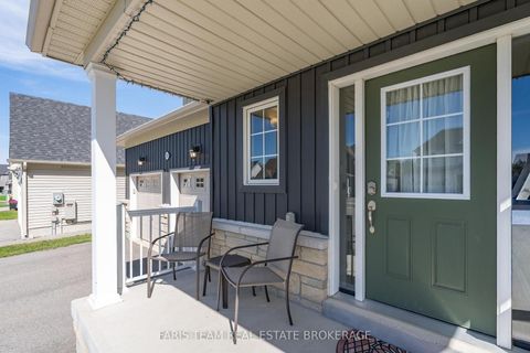 Photo 4 at 207 Springfield Crescent, Stayner, Clearview