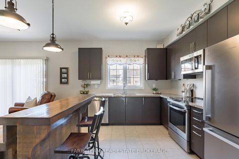 Photo 7 at 207 Springfield Crescent, Stayner, Clearview