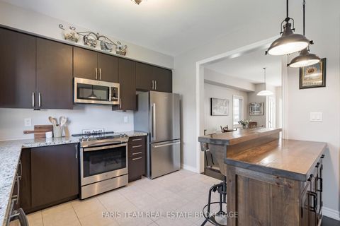 Photo 9 at 207 Springfield Crescent, Stayner, Clearview