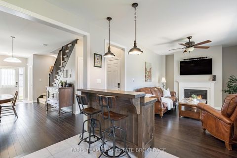 Photo 12 at 207 Springfield Crescent, Stayner, Clearview