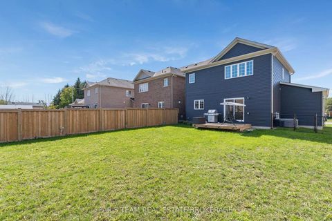 Photo 32 at 207 Springfield Crescent, Stayner, Clearview