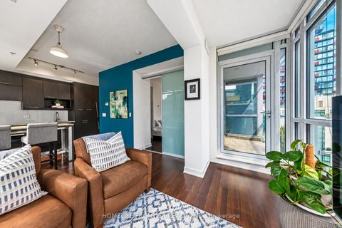 Photo 7 at 1404 - 199 Richmond Street W, Waterfront Communities C1, Toronto