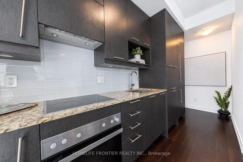 Photo 13 at 1404 - 199 Richmond Street W, Waterfront Communities C1, Toronto