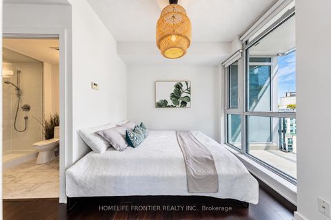 Photo 17 at 1404 - 199 Richmond Street W, Waterfront Communities C1, Toronto