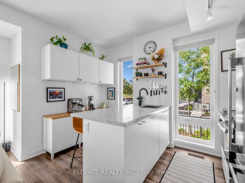 Photo 11 at 15 - 40 Ed Clark Gardens Boulevard, Pellam Park, Toronto