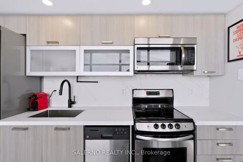 Photo 11 at 1602E - 36 Lisgar Street, Little Portugal, Toronto