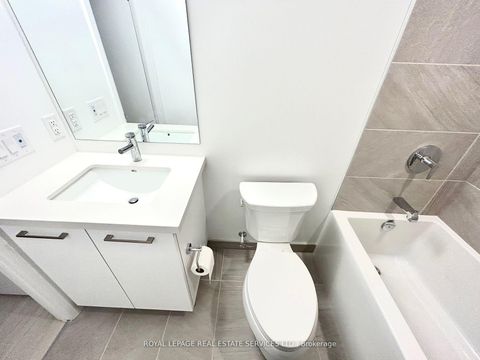 Photo 17 at 434 - 33 Frederick Todd Way, Thorncliffe Park, Toronto