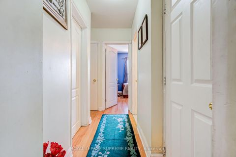 Photo 17 at 136 Winston Park Boulevard, CFB, Toronto