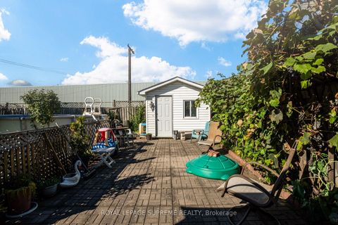 Photo 33 at 136 Winston Park Boulevard, CFB, Toronto