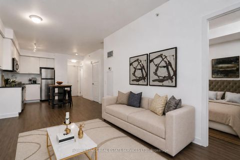 Photo 4 at 414 - 8 Fieldway Road, City Centre West, Toronto