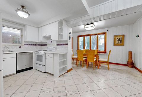 Photo 3 at 534 Deloraine Avenue, Nortown, Toronto