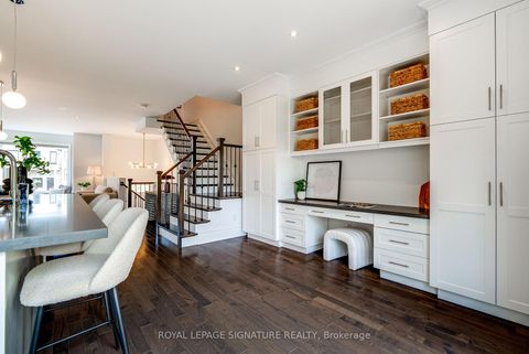 Photo 10 at 18 Matthew Court, Rosethorn, Toronto