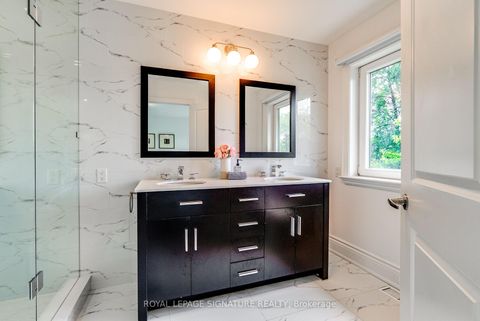 Photo 16 at 18 Matthew Court, Rosethorn, Toronto