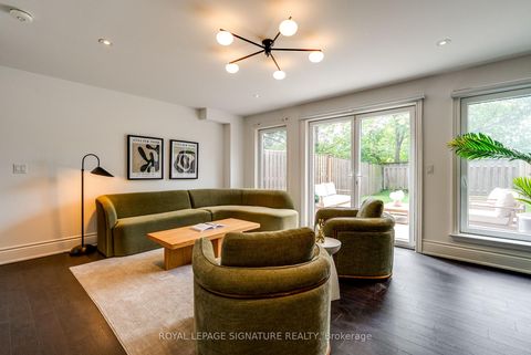 Photo 28 at 18 Matthew Court, Rosethorn, Toronto