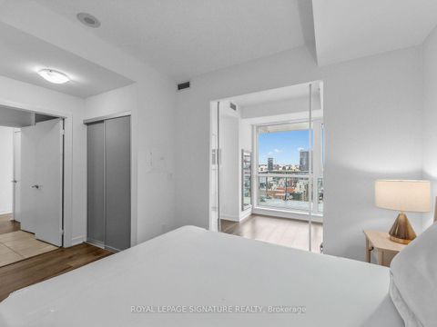 Photo 15 at 2310 - 199 Richmond Street W, Waterfront Communities C1, Toronto