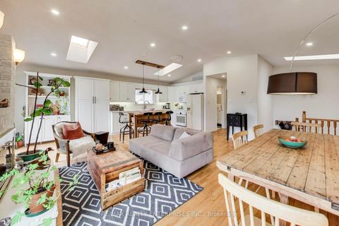 Photo 5 at 35 Shirlea Boulevard, Keswick South, Georgina