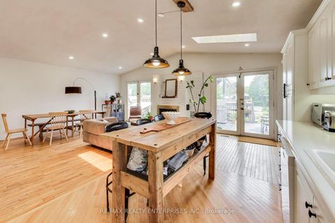 Photo 7 at 35 Shirlea Boulevard, Keswick South, Georgina