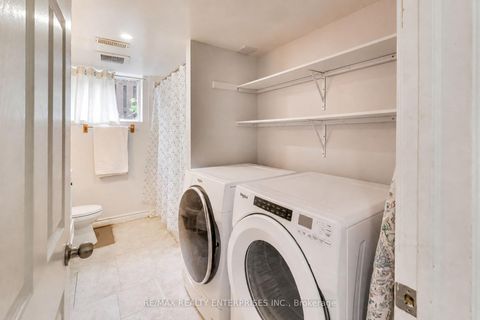 Photo 21 at 35 Shirlea Boulevard, Keswick South, Georgina