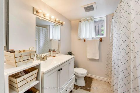 Photo 22 at 35 Shirlea Boulevard, Keswick South, Georgina