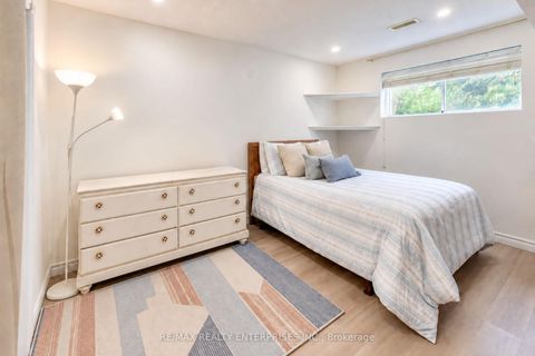 Photo 23 at 35 Shirlea Boulevard, Keswick South, Georgina